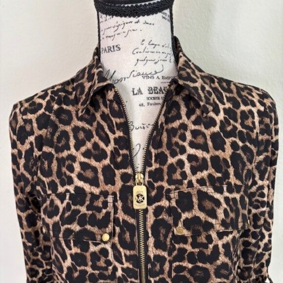 Michael Kors Leopard Print Pebble Crepe 3/4 and full Sleeve Top - Picture 4 of 10